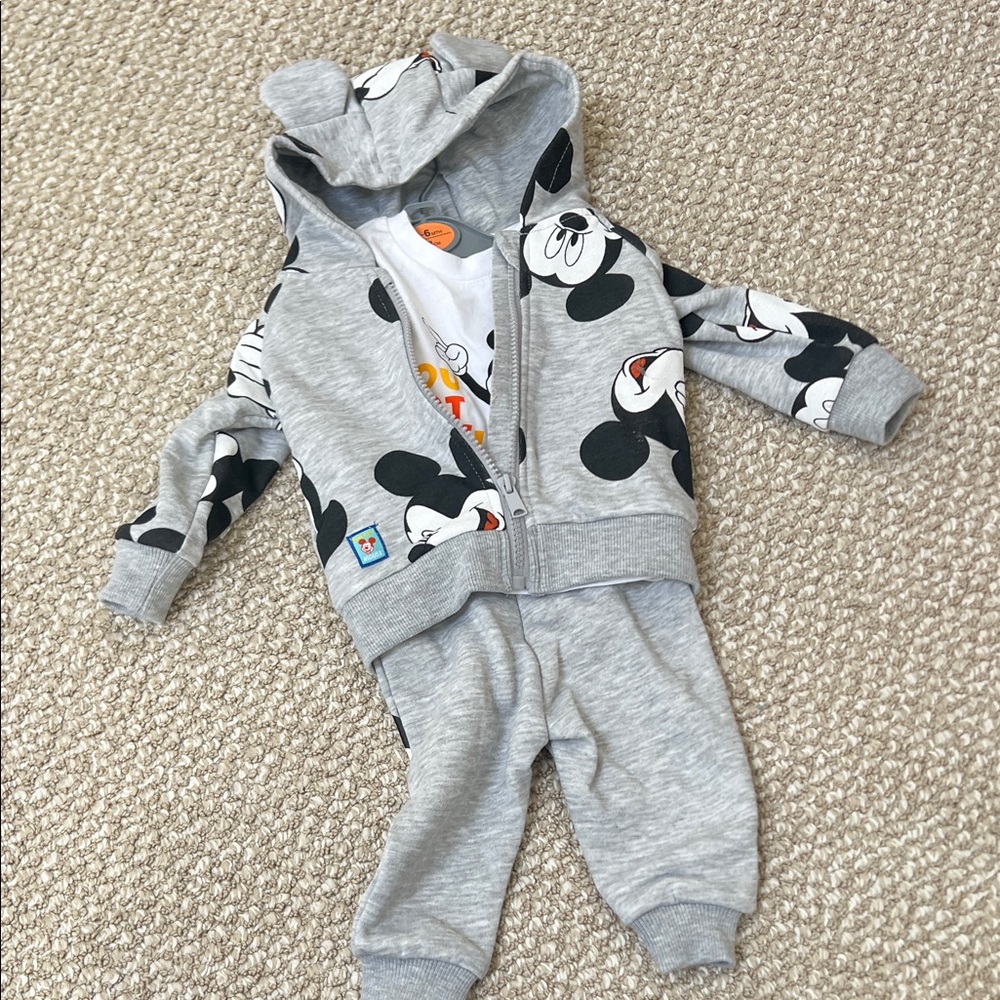 Mickey Mouse Disney 3 piece sweatsuit - 3-6M NWT